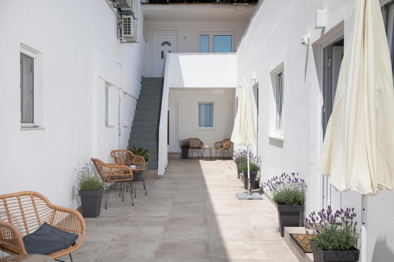 Apartments And Rooms Jakic Medulin Exterior photo